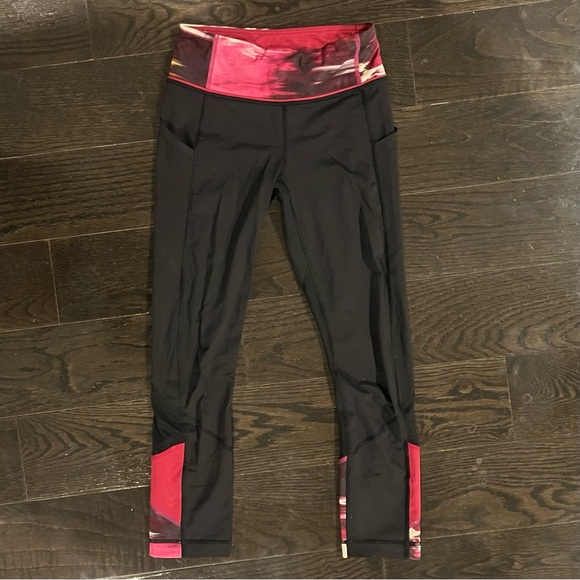 Lululemon Pace Rival Cropped Leggings in Black & Wind Berry Rumble - Rare - Picture 9 of 16